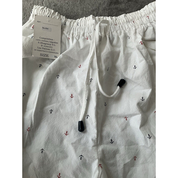 White Diamonds, Womens White Capri Pants, Size XL, Draw String w/ Anchor Accents - Picture 8 of 9
